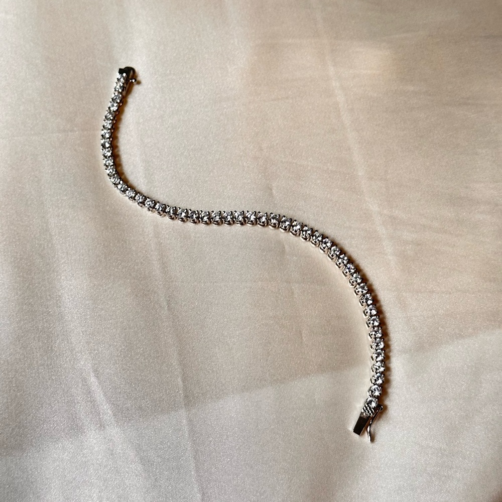 Silver Lab-Diamonds Tennis Bracelet